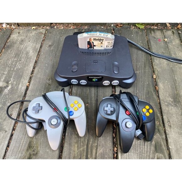 Nintendo N64 Console Bundle with x2 Controller and x1 Games - Tested & Working - Picture 6 of 7